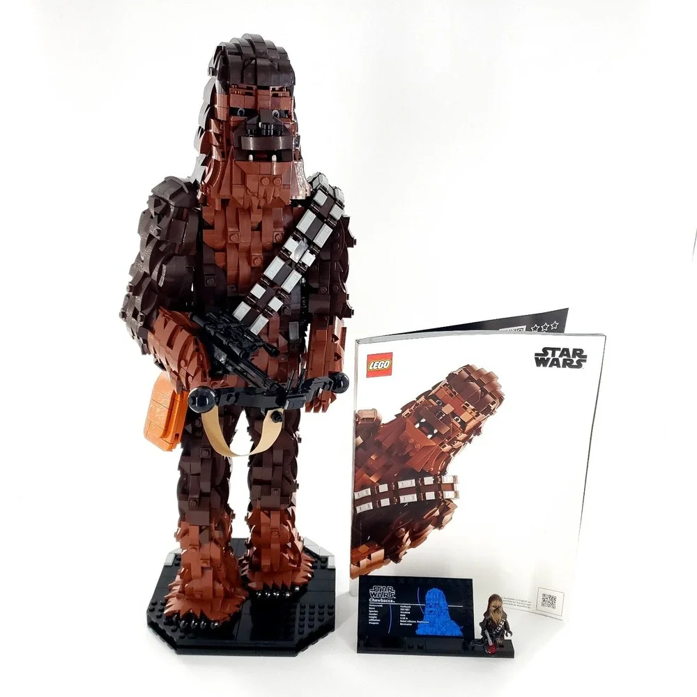 LEGO Star Wars: Chewbacca (75371) Complete w/ Minifigure & Instruction Manual